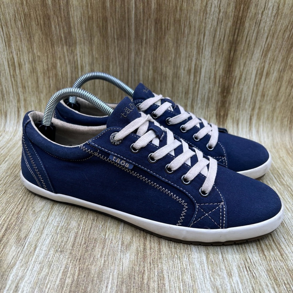 Taos Footwear Navy Canvas Low-Top Sneakers with White Laces